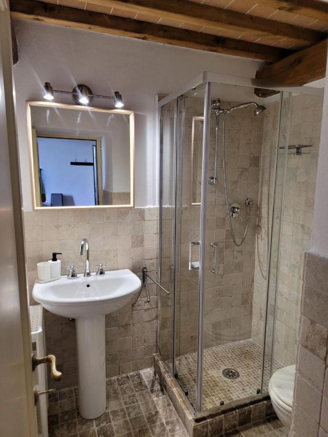 La Villa Apartments: Convenient Sardinia & Corsica Base Livorno Exterior photo