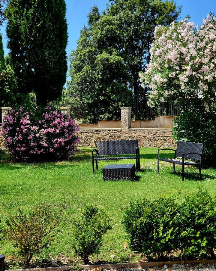 La Villa Apartments: Convenient Sardinia & Corsica Base Livorno Exterior photo