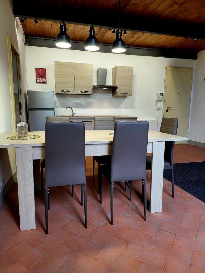 La Villa Apartments: Convenient Sardinia & Corsica Base Livorno Exterior photo