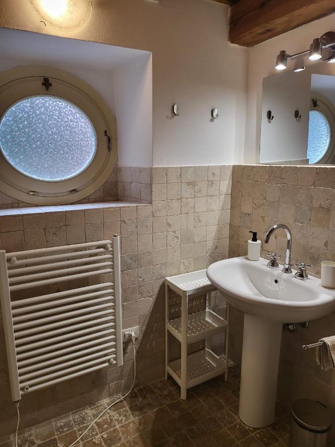 La Villa Apartments: Convenient Sardinia & Corsica Base Livorno Exterior photo