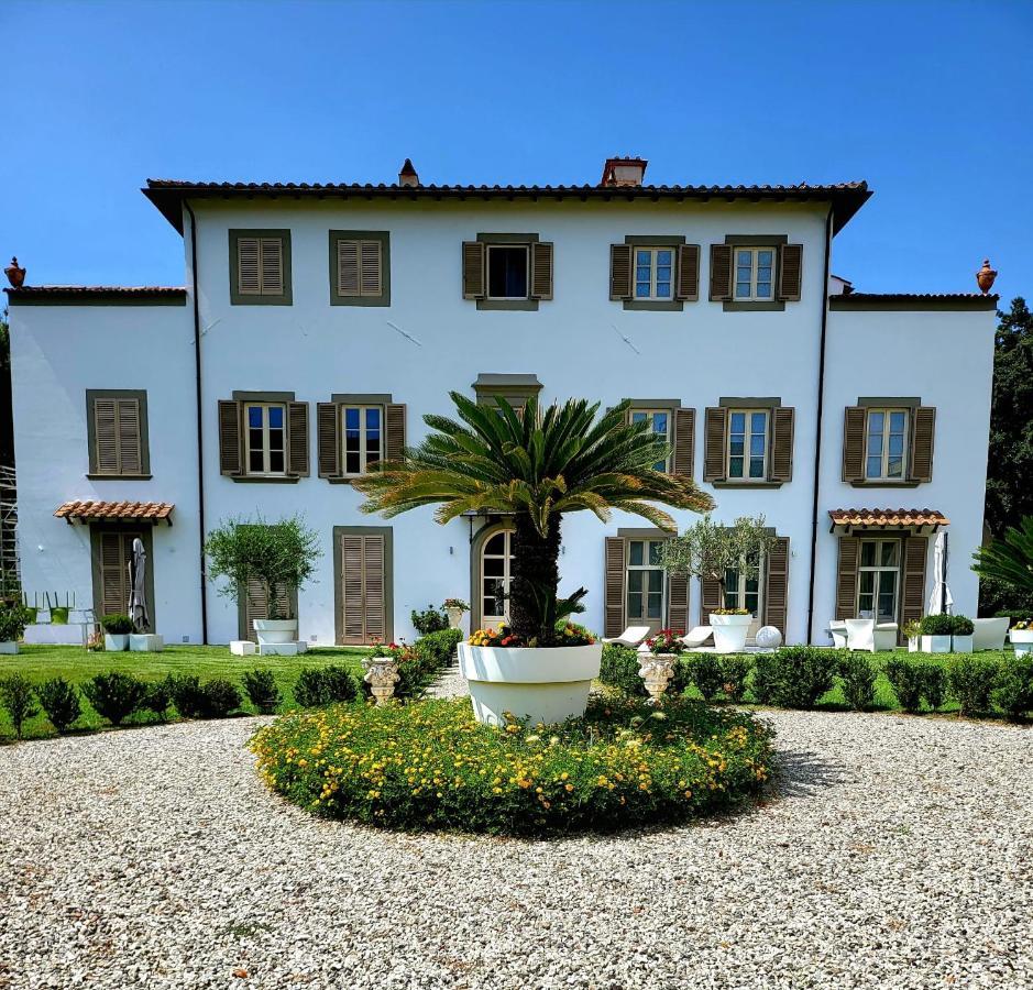 La Villa Apartments: Convenient Sardinia & Corsica Base Livorno Exterior photo